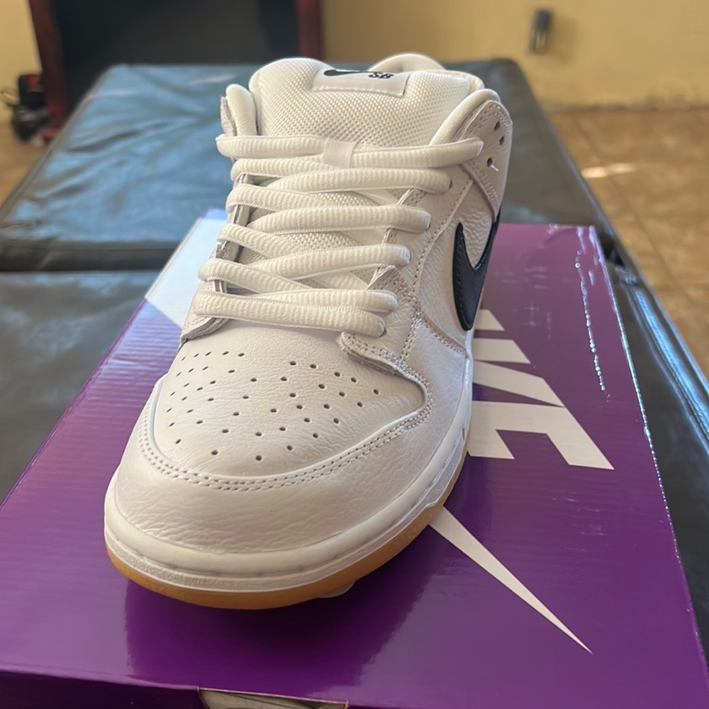 Nike Sb dunk low white gum